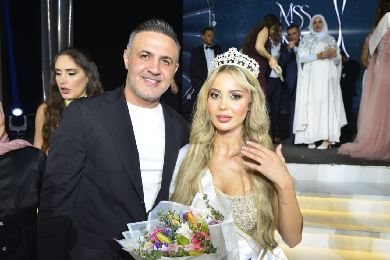 وسام حطيط ينثر سحر الأزياء على مسرح “مس الجنوب”